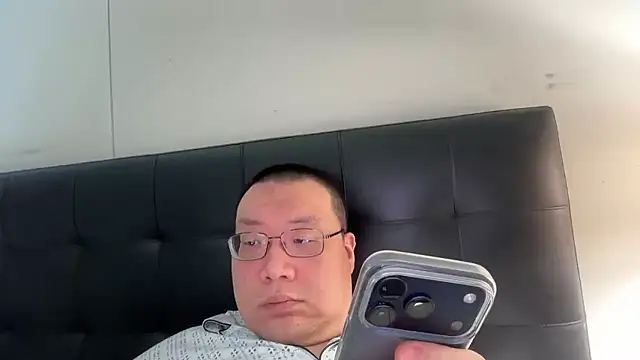 slaveasianboy online show from April 21, 4:24 pm