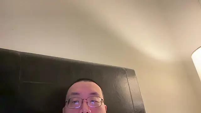 Snapshot of slaveasianboy chatting on December 25, 2:25 am slaveasianboy online show from December 25, 2:25 am