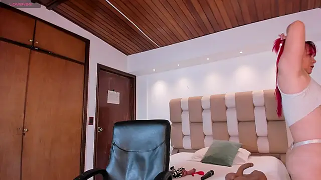 Snapshot of victoria_mooree chatting on November 3, 11:47 am victoria mooree online show from November 3, 11:47 am