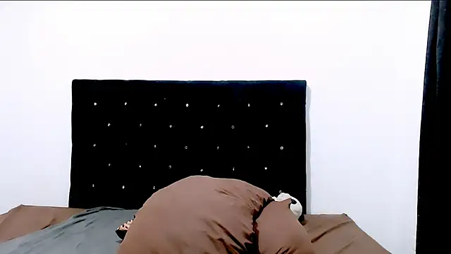Snapshot of candent_duo777 chatting on March 5, 4:34 am candent duo777 online show from March 5, 4:34 am
