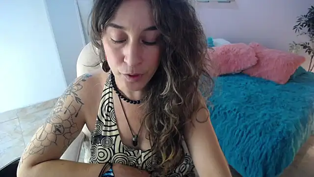 Paula Paz online show from September 24, 2:12 pm