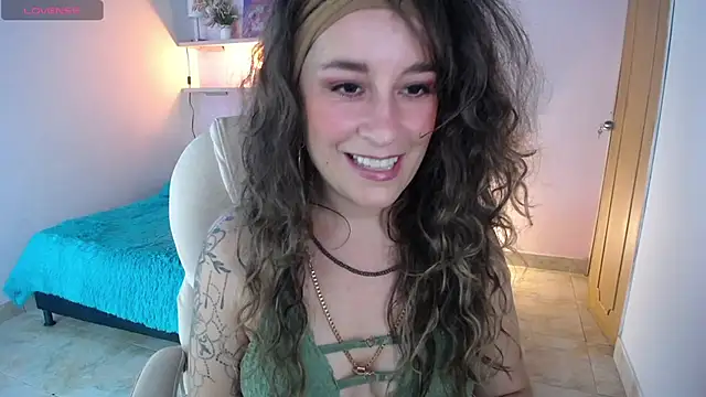 Paula Paz online show from September 11, 1:55 pm