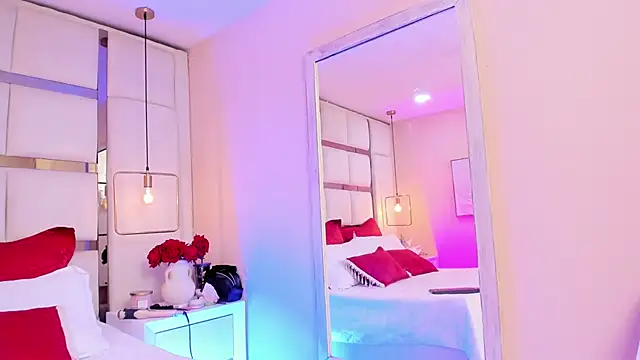 elizavenus online show from February 5, 2:02 pm