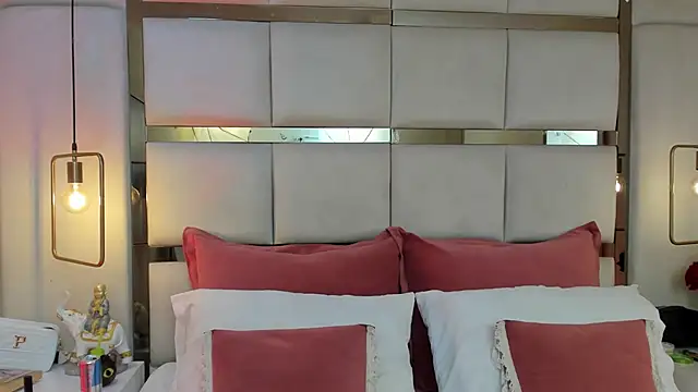 elizavenus online show from November 8, 1:47 pm