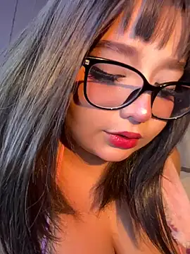 CharlotteMillers online show from May 28, 4:20 am