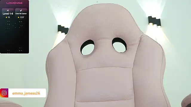 Emma jamess online show from April 18, 3:20 am