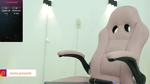 Emma jamess online show from April 11, 7:45 am