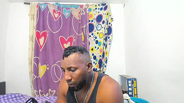 Snapshot of 1mateobigcook chatting on July 13, 3:39 am 1mateobigcook online show from July 13, 3:39 am