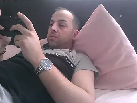 Snapshot of Yldrmm_9553 chatting on May 16, 10:58 am Yldrmm 9553 online show from May 16, 10:58 am