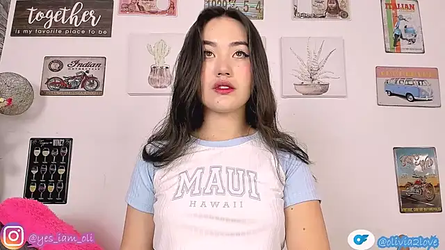 olivia22love online show from November 5, 12:08 pm