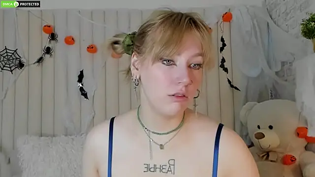 Snapshot of RachelCart chatting on October 20, 3:08 am RachelCart online show from October 20, 3:08 am