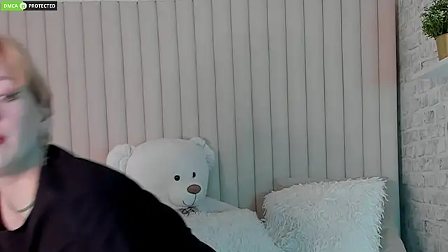 RachelCart online show from November 17, 3:10 am