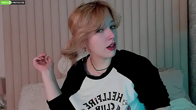 RachelCart online show from November 18, 3:10 am