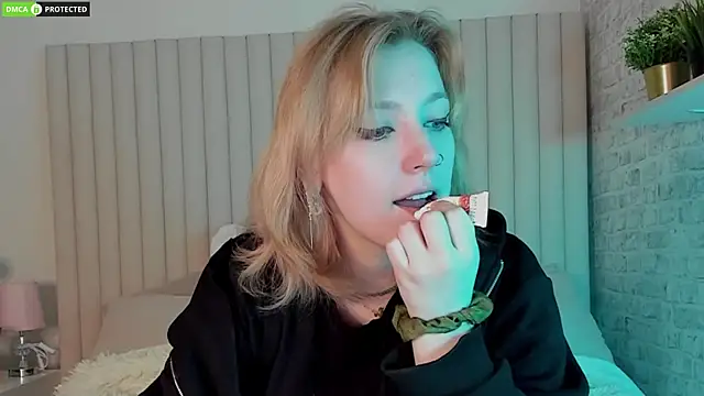 RachelCart online show from November 22, 3:05 am