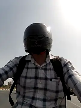 Snapshot of Lucifer21dragon chatting on March 18, 8:50 am Lucifer21dragon online show from March 18, 8:50 am