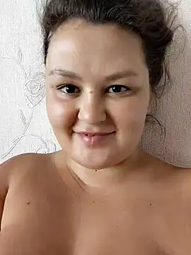 BlackCurly online show from July 18, 2:58 pm
