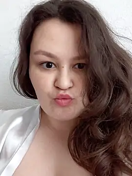 BlackCurly online show from June 7, 11:37 am