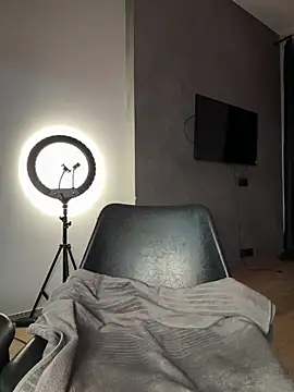  Monic  online show from November 18, 4:21 pm