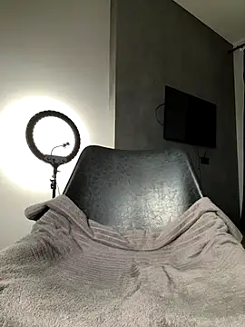  Monic  online show from November 13, 4:33 pm