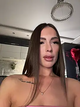 Snapshot of _Monic_ chatting on March 17, 5:05 pm Monic online show from March 17, 5:05 pm