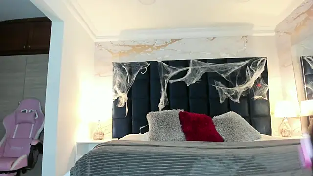 EVELIN MASON online show from October 21, 9:47 pm