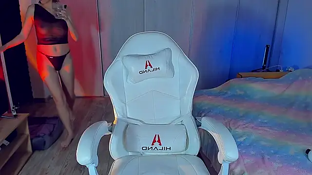 ice pixie online show from February 20, 5:15 pm