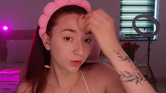 YasmineWest online show from May 7, 12:48 am