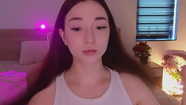 YasmineWest online show from May 23, 12:53 am