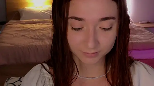 YasmineWest online show from April 1, 6:37 am
