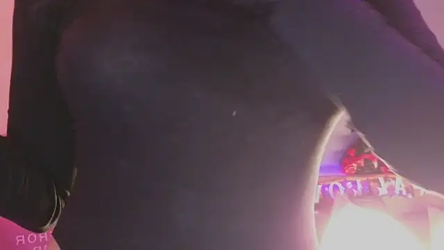 YasmineWest online show from October 27, 2:12 am