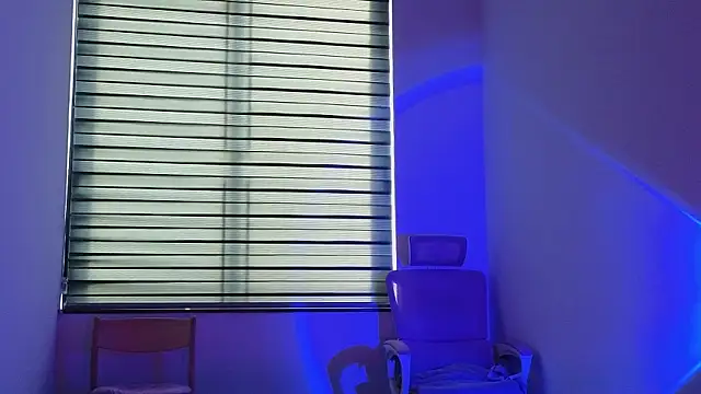 YasmineWest online show from April 11, 12:18 am