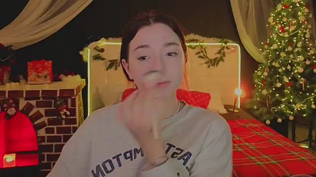 YasmineWest online show from December 2, 2:01 am