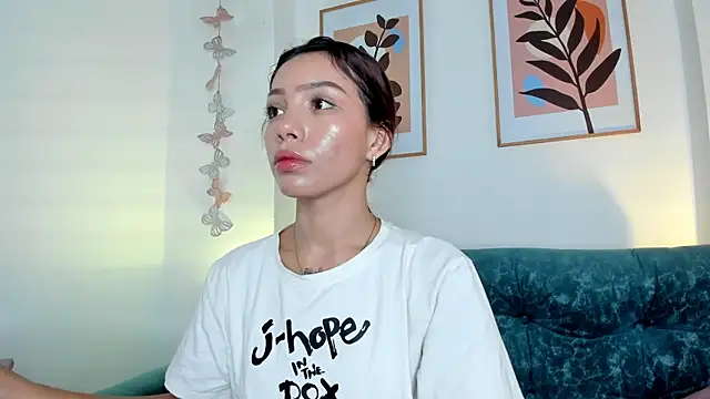Snapshot of amysc chatting on March 11, 1:56 pm amysc online show from March 11, 1:56 pm