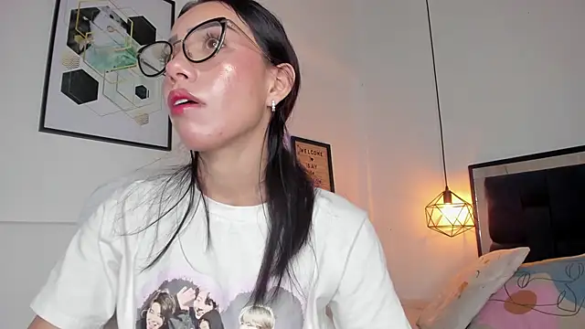 amysc online show from October 28, 1:32 pm