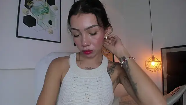 amysc online show from November 28, 1:44 pm