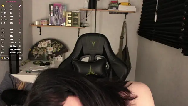 Snapshot of carthylovvve chatting on March 13, 6:56 pm carthylovvve online show from March 13, 6:56 pm