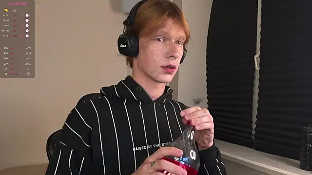 Snapshot of carthylovvve chatting on November 17, 4:33 pm carthylovvve online show from November 17, 4:33 pm