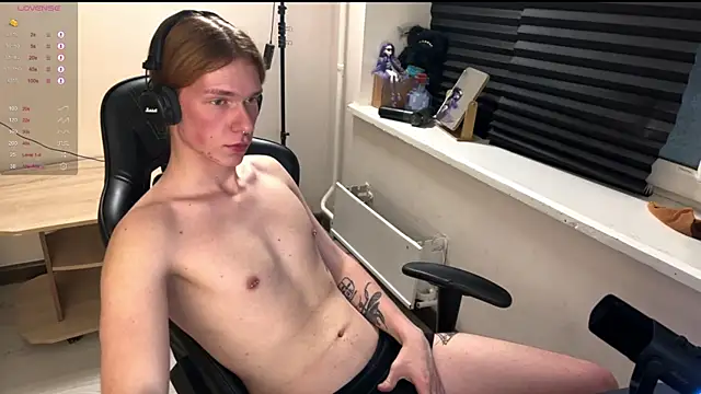 carthylovvve online show from January 16, 8:02 pm