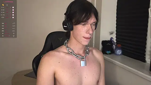 Snapshot of carthylovvve chatting on October 15, 7:55 pm carthylovvve online show from October 15, 7:55 pm