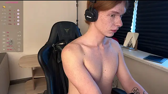 carthylovvve online show from February 8, 1:31 pm