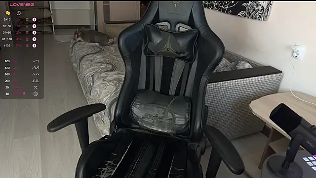 carthylovvve online show from February 19, 2:36 pm