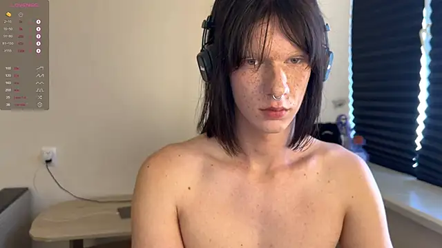 Snapshot of carthylovvve chatting on September 14, 12:38 pm carthylovvve online show from September 14, 12:38 pm