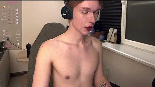 carthylovvve online show from March 22, 2:37 am