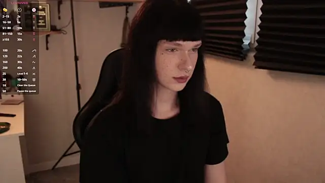 Snapshot of carthylovvve chatting on March 22, 3:31 pm carthylovvve online show from March 22, 3:31 pm