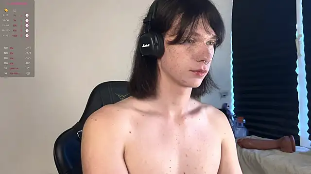 Snapshot of carthylovvve chatting on October 2, 1:14 pm carthylovvve online show from October 2, 1:14 pm