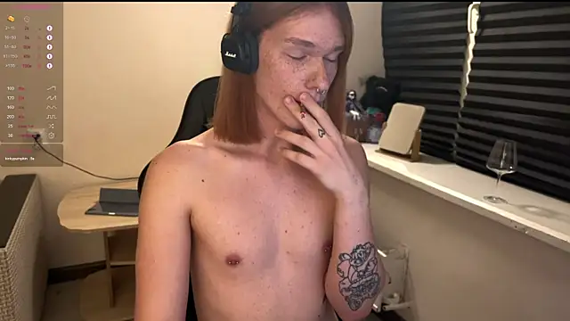 carthylovvve online show from January 11, 5:09 pm