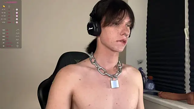 Snapshot of carthylovvve chatting on October 11, 3:24 pm carthylovvve online show from October 11, 3:24 pm