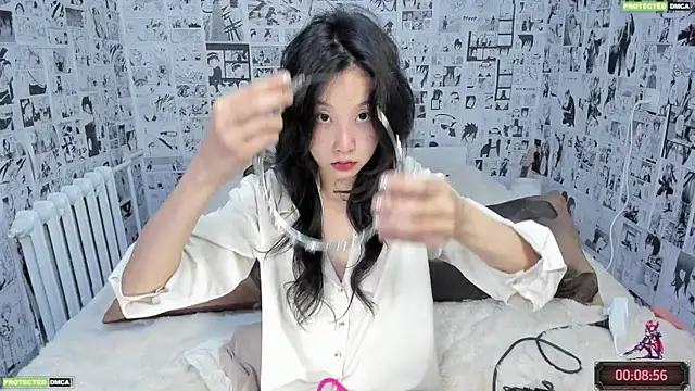 Snapshot of Minami_686 chatting on October 14, 9:15 pm Minami 686 online show from October 14, 9:15 pm