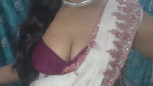 Snapshot of Sophia_your chatting on November 29, 4:23 am Sophia your online show from November 29, 4:23 am