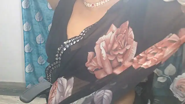 Snapshot of Sophia_your chatting on June 27, 12:22 pm Sophia your online show from June 27, 12:22 pm